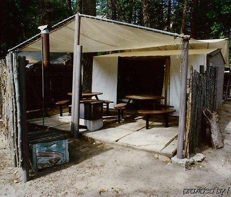 Housekeeping Camp Hotel Curry Village Restaurante foto